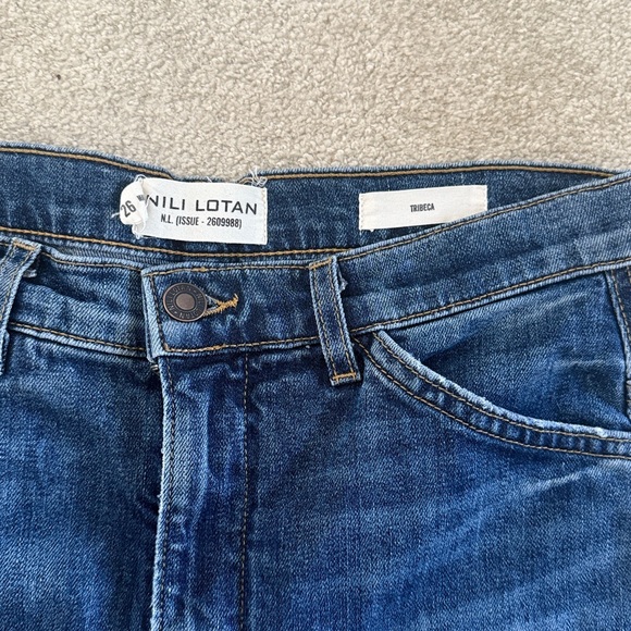 Nili Lotan Tribeca Barrel-Leg Jeans in Classic Wash - Picture 6 of 11